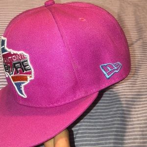 Pink vintage spurs snapback